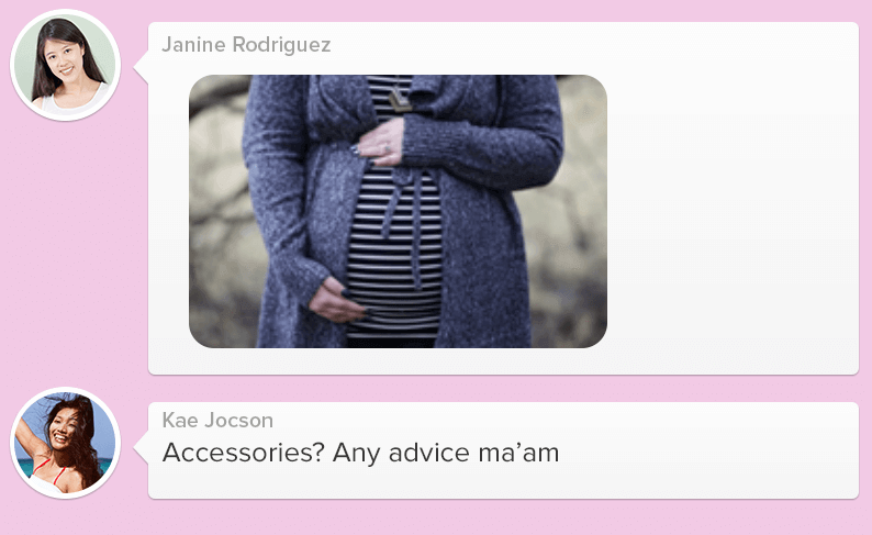 Pregnant moms sharing fashion together_9