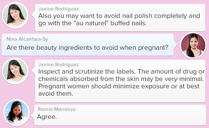 Pregnant moms sharing experience together_5